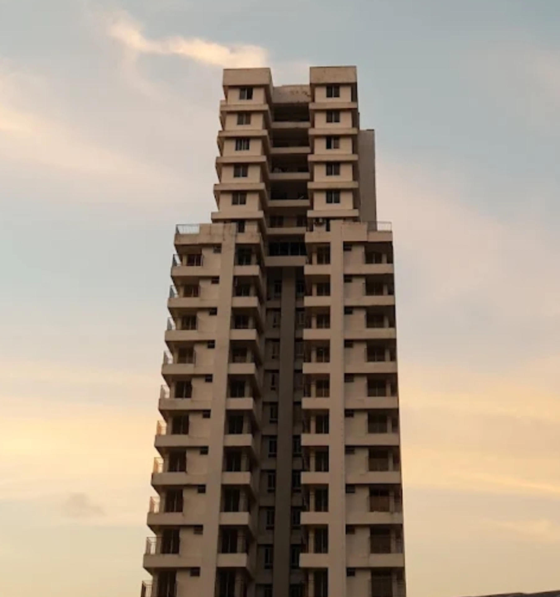 Manjooran Rowan Park SCARLET, near Infopark, Kakkanad for Sale