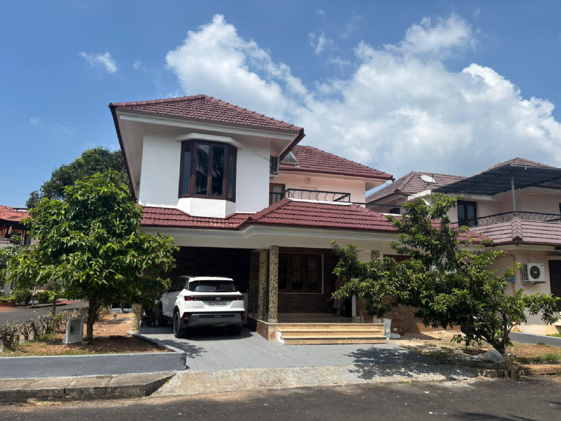 Gated villa for Rent