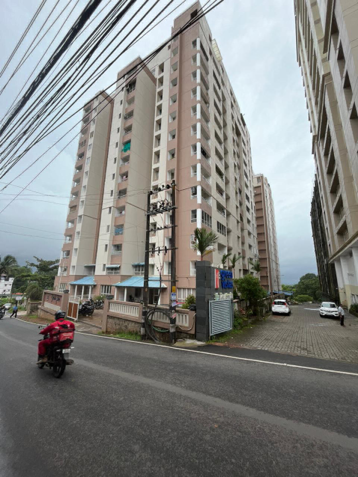 Flat/Apartment for Rent in kakkanad chakolas orange park