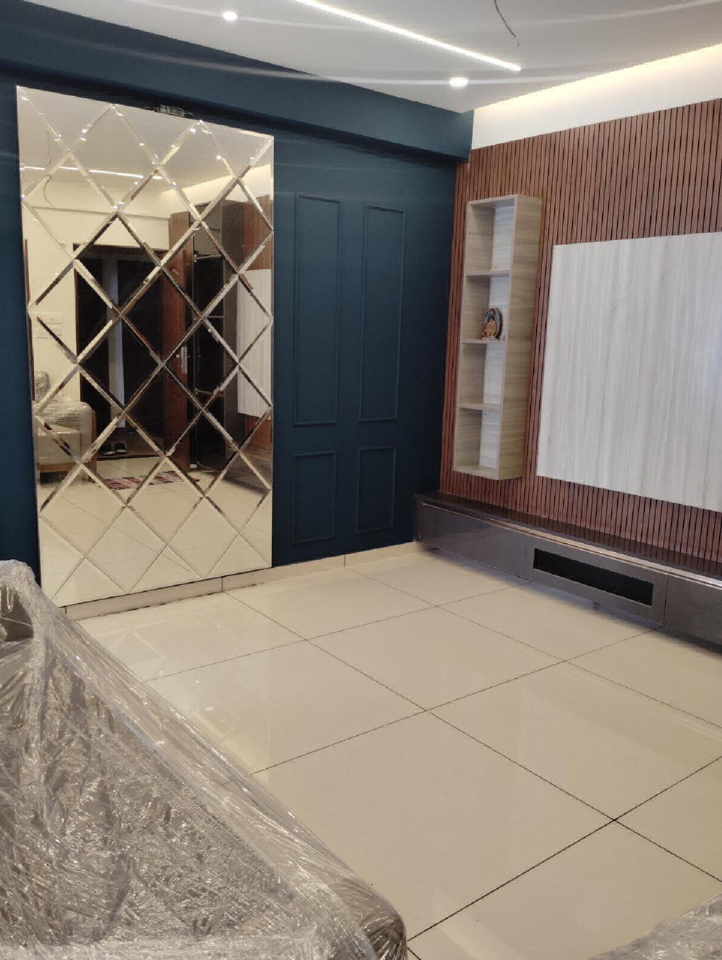 Galaxy High Field Flat for Rent