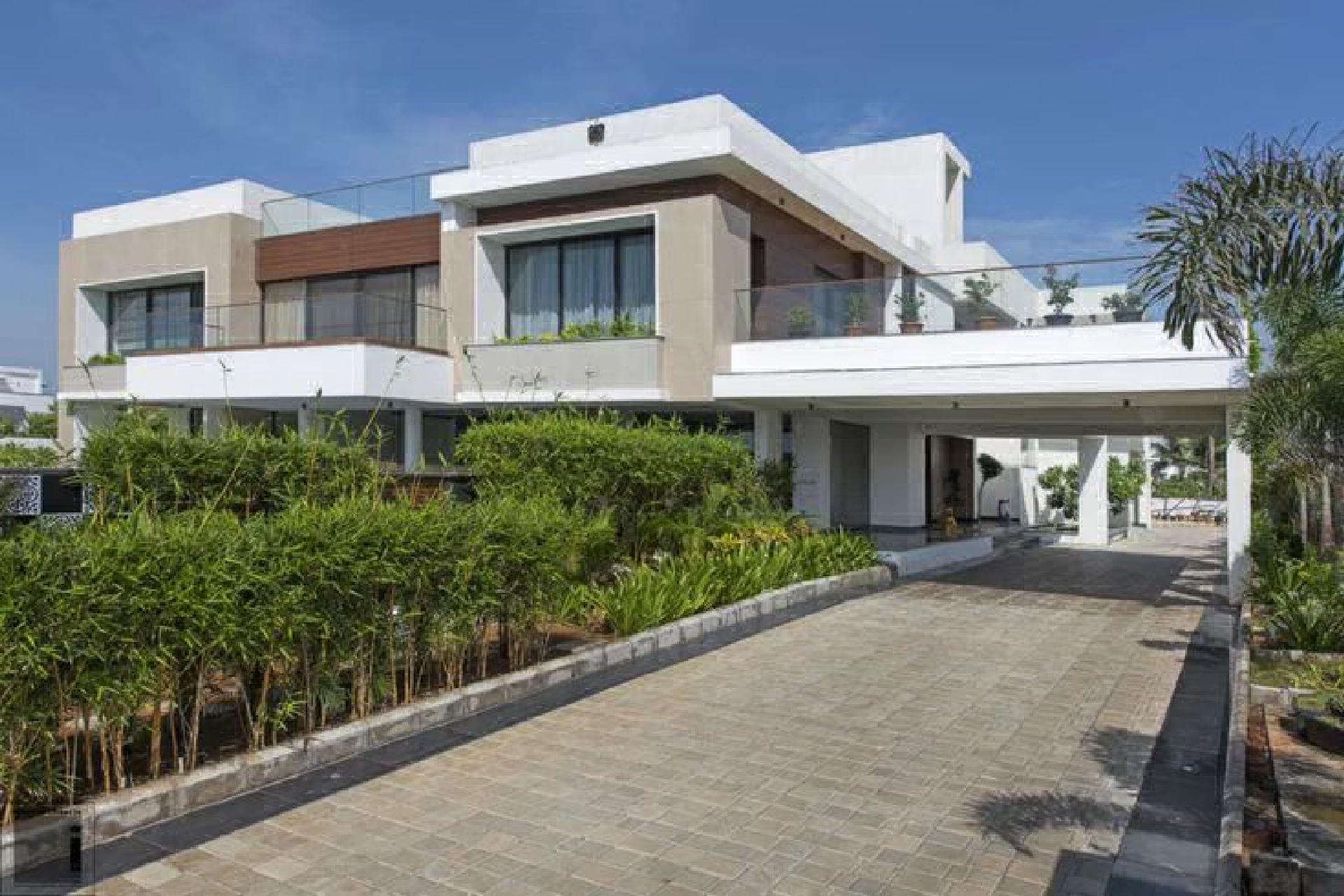 Commercial Villa for Sale