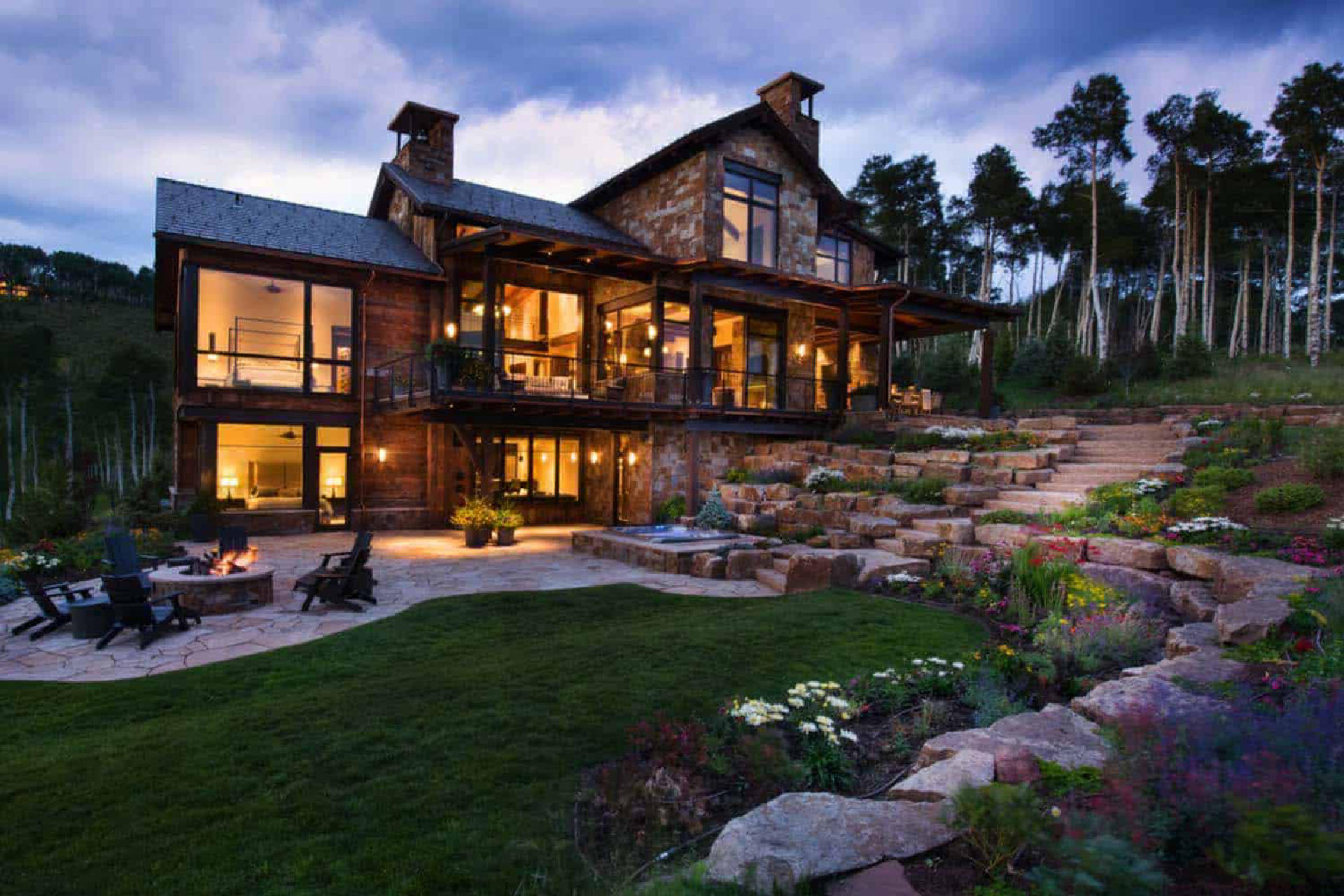 SCENIC HILL RETREAT IN THE HEART OF OOTY FOR SALE
