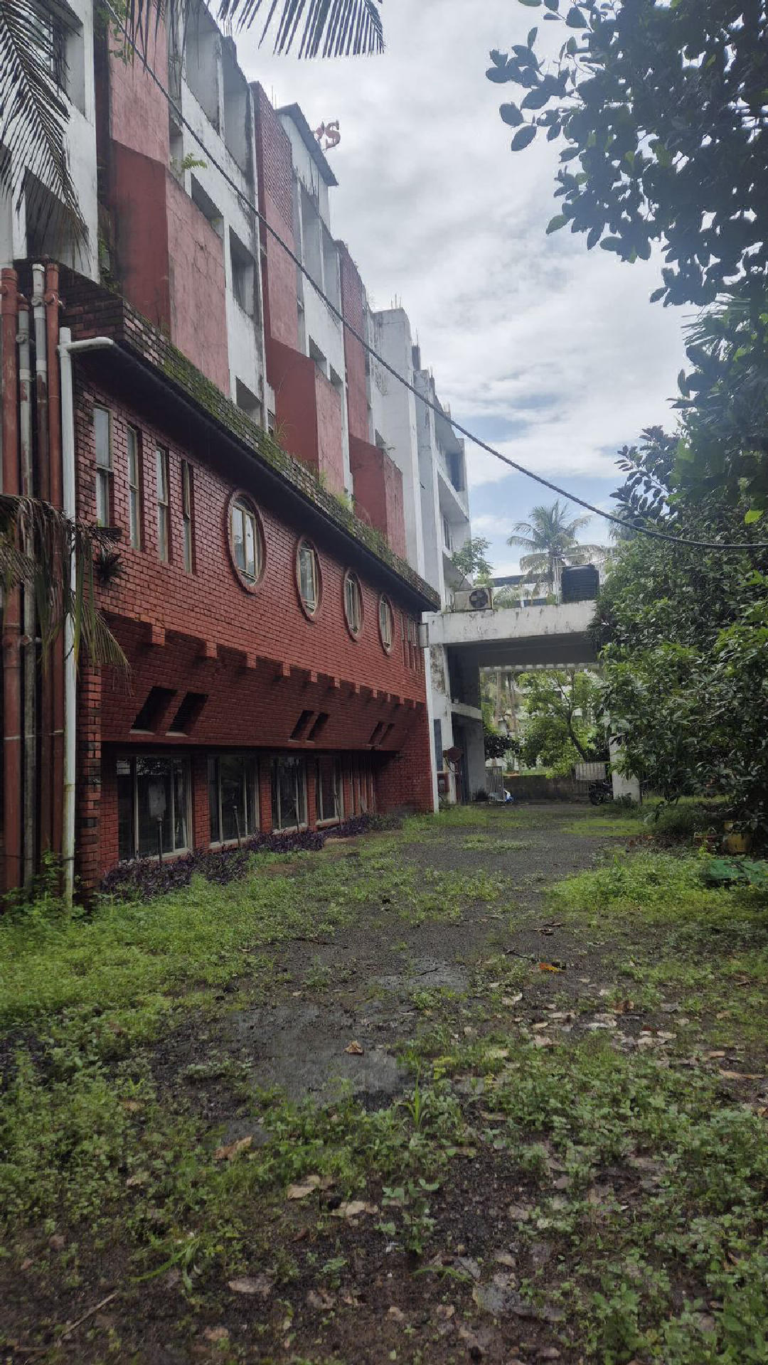 Hospitals for Sale