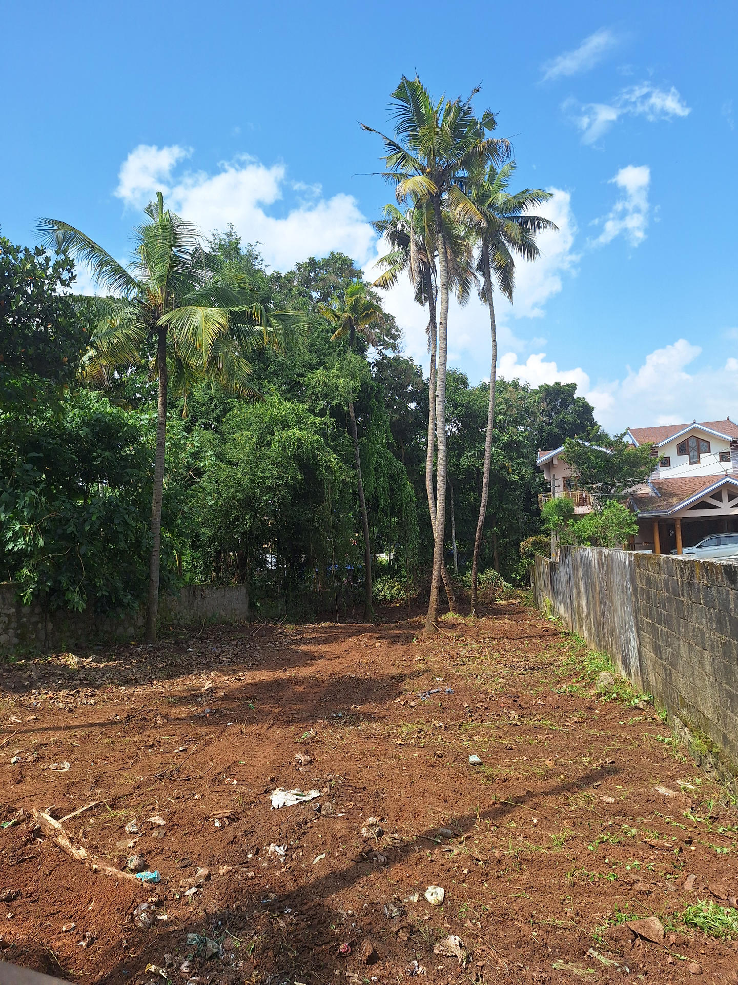 Commercial Land for sale at Krishna Nagar, New Delhi