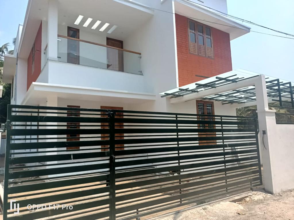 New house for sale kazhakootam