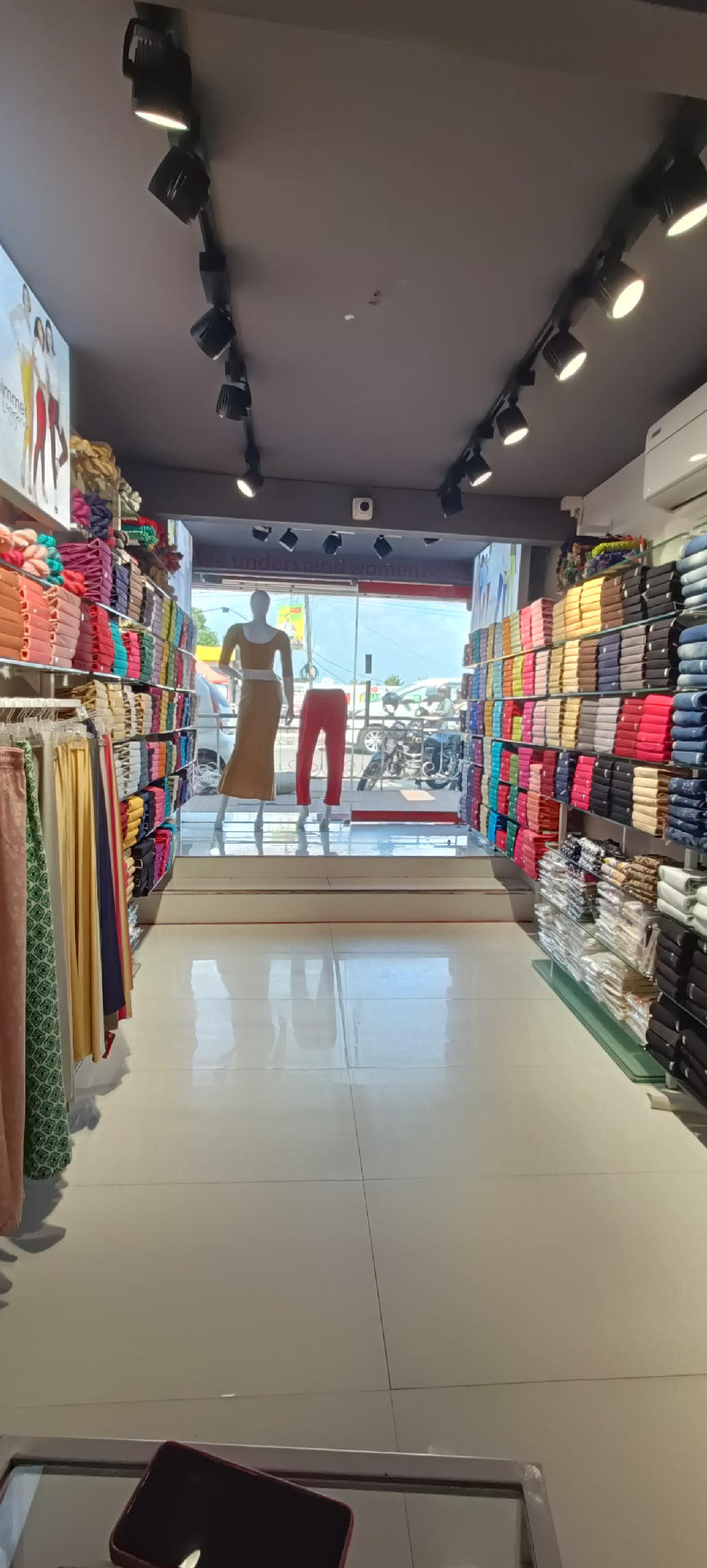 Shops/ Showroom for Sale