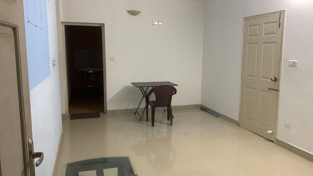 Flat/Apartment for rent at Thuthiyoor, Kakkanad