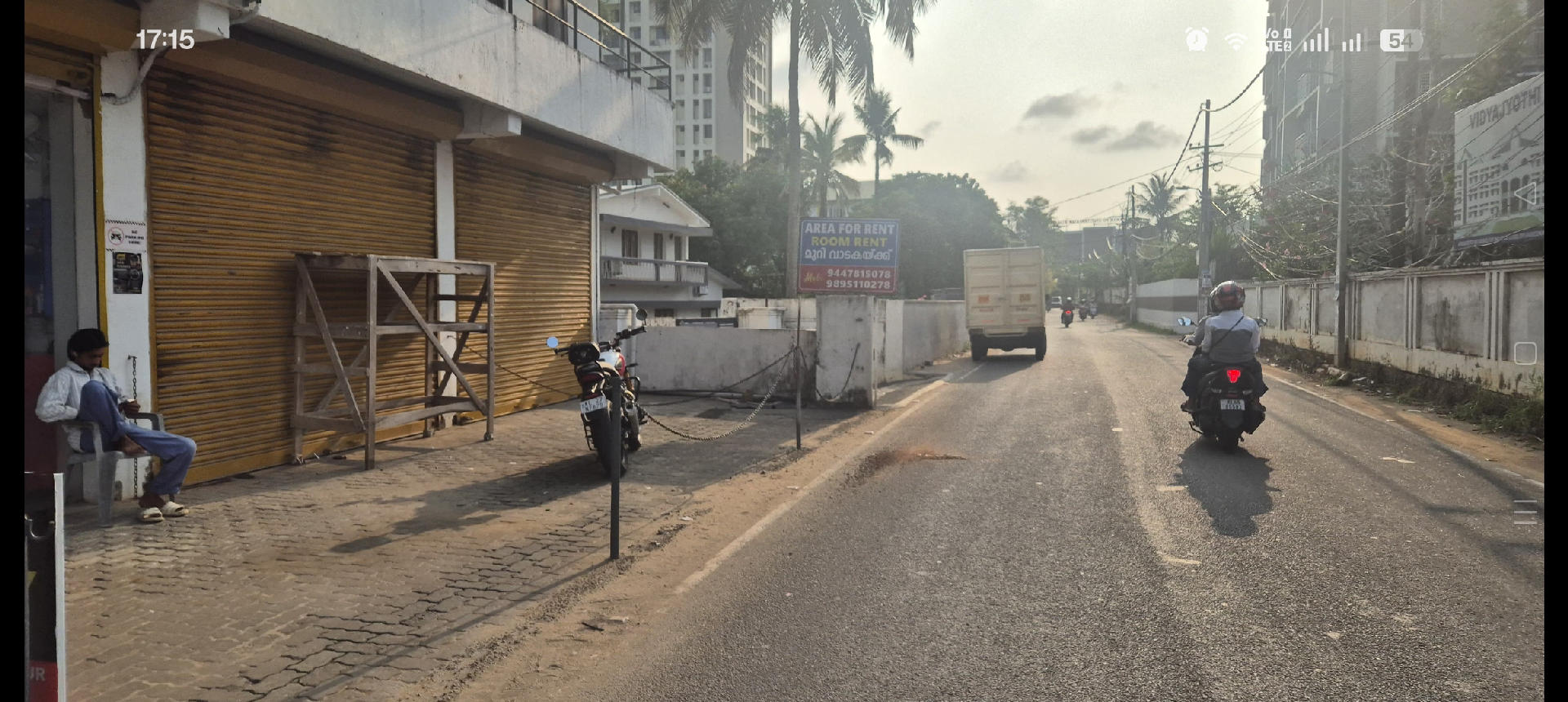 Shops/ Showroom for Rent