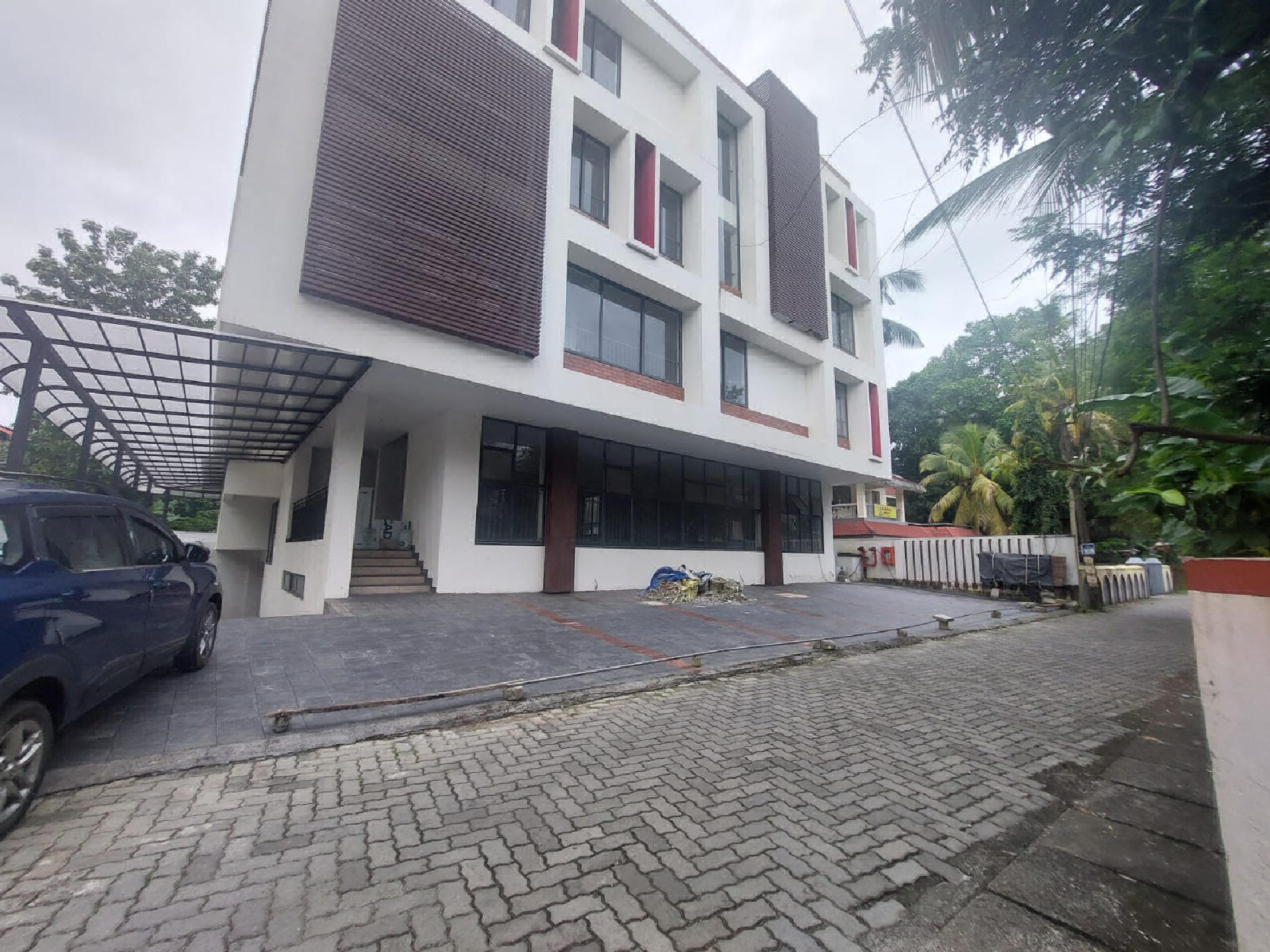 Commercial Space for Sale